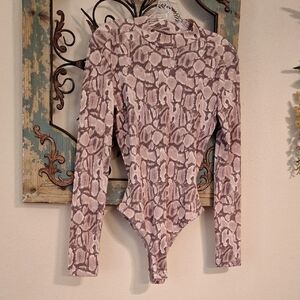 Rue21 Brn/Cream Snakeskin Backless Bodysuit. NWOT Size Medium